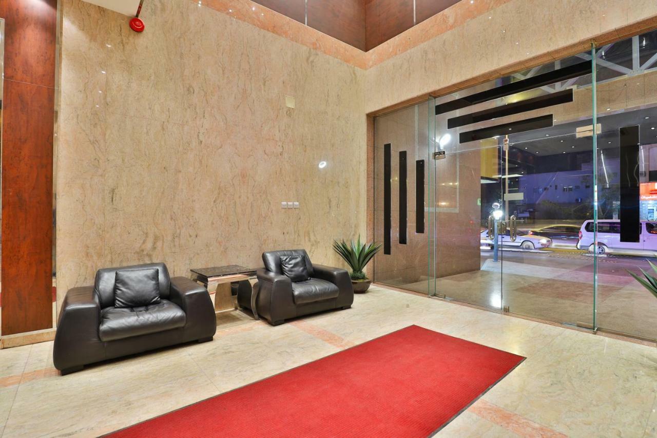 قصر اليمامة للاجنحة الفندقية-فرع السلام Riade Exterior foto